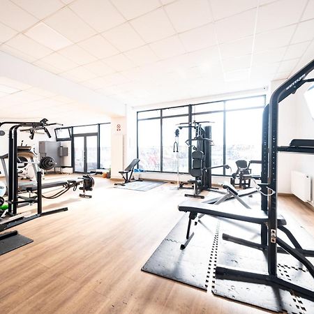 The Golden Studio - With Free Gym Boekarest Buitenkant foto